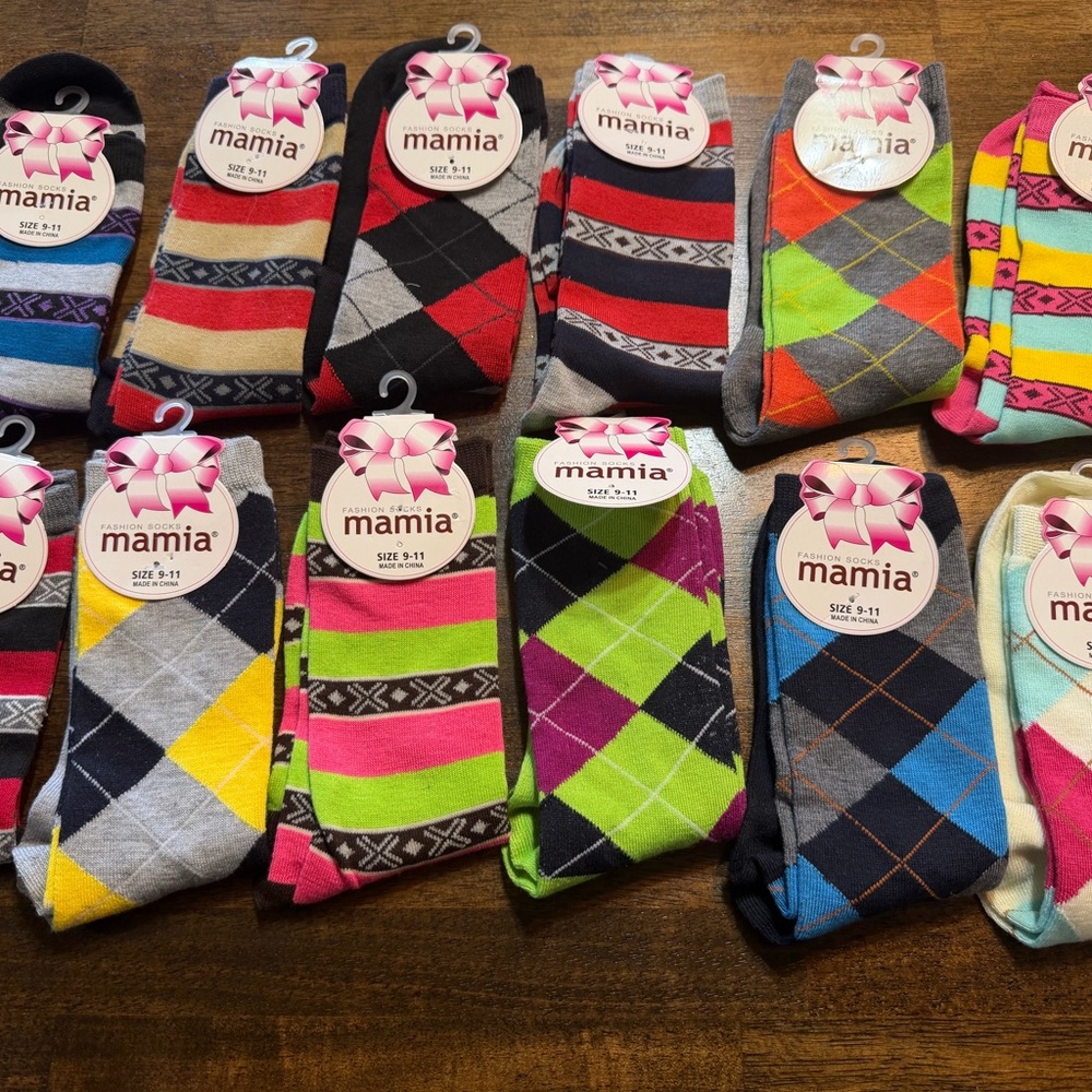 12 pr Mamia Vibrant Argyle and Striped Socks Collection